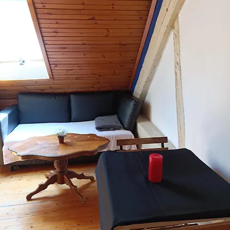 Perfect Location Free Wifi Center Three People Apartment